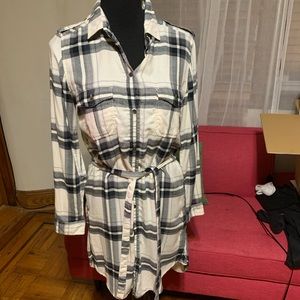 American Eagle white check plaid flannel dress